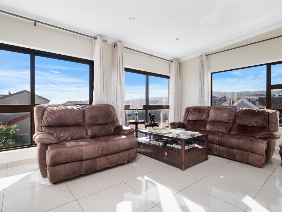 4 Bedroom Property for Sale in Zeegezicht Western Cape
